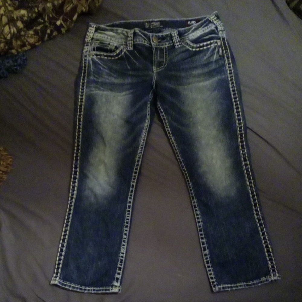 Silver Jeans Dark Blue Capris